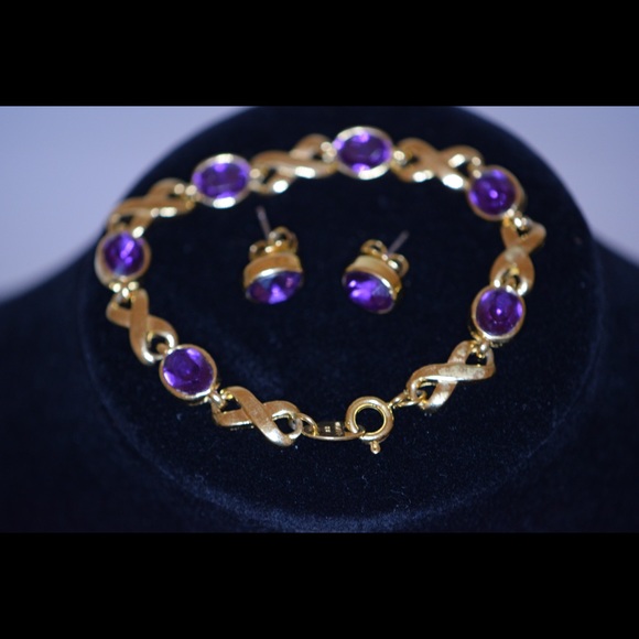 Avon Jewelry - Vintage Avon bracelet and earrings. Gold tone